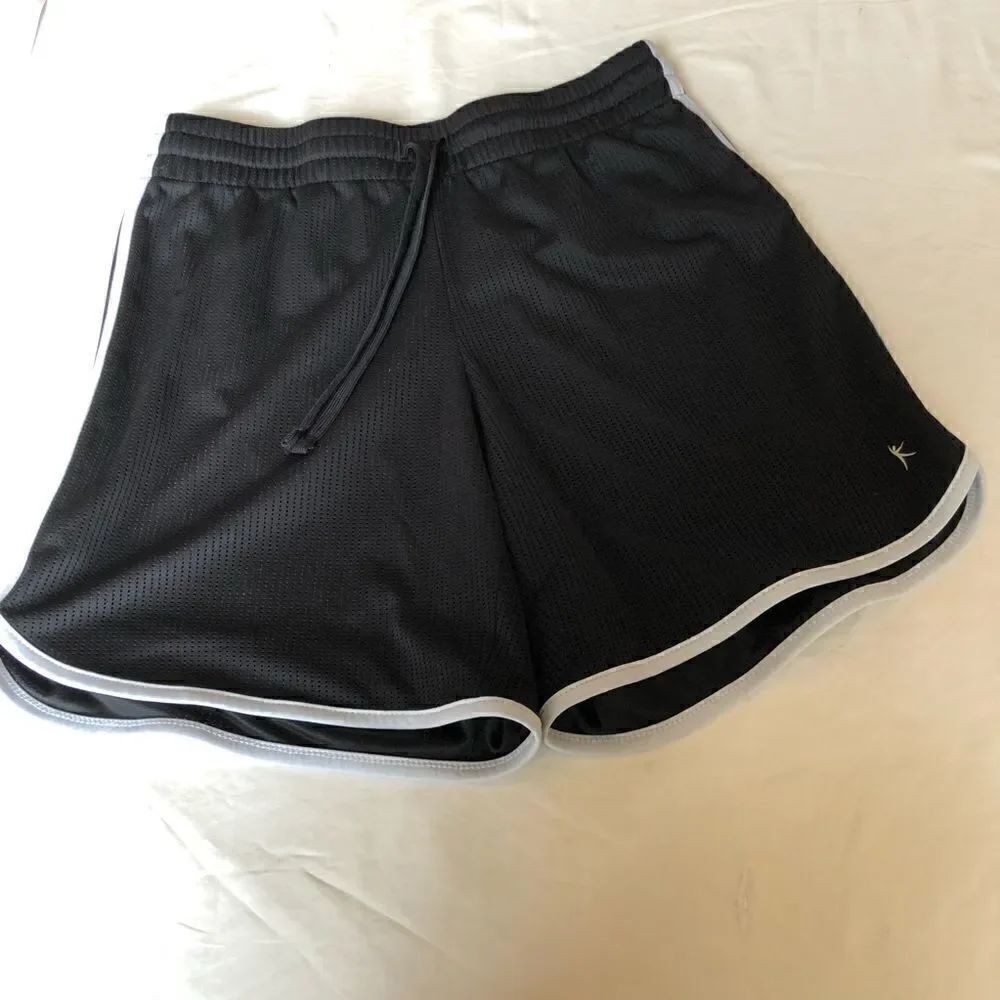 Danskin Shorts black with white stripe draw string Small(4-6)